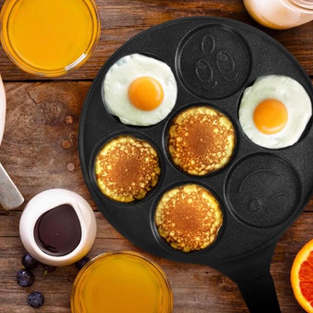 Tigaie profesionala pentru oua si clatite cu Emoji, din granit cu 7 zone de gatit