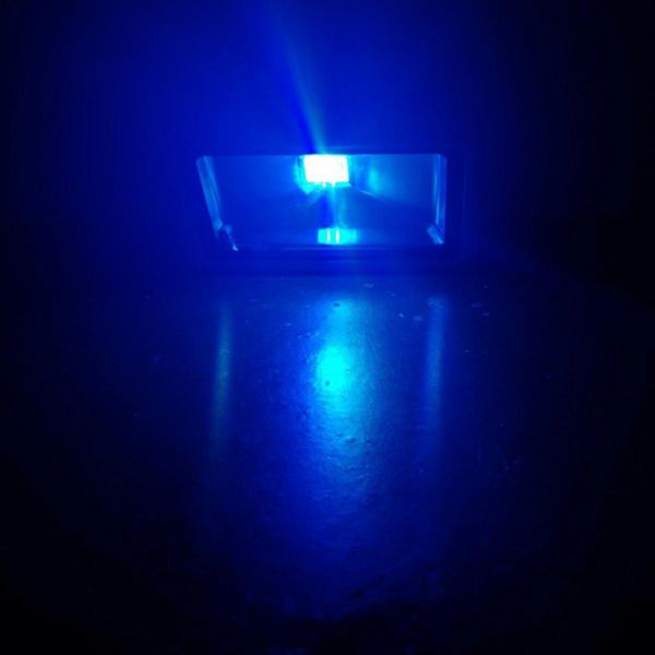 Proiector LED halogen cu iluminare RGB, Paleta de 16 culori, Putere 10 W