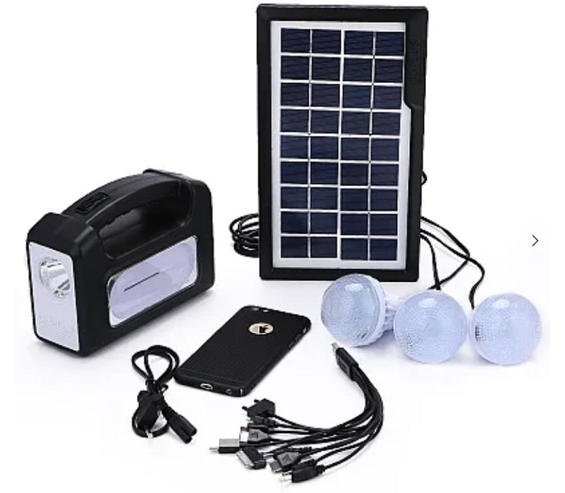 A GD-Lite 7 Solar Kit 3 izzóval és LED-es USB-eszközökkel van felszerelve