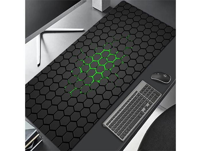 Mouse pad pentru gaming, Material flexibil si durabil, Dimensiuni 90x40 cm