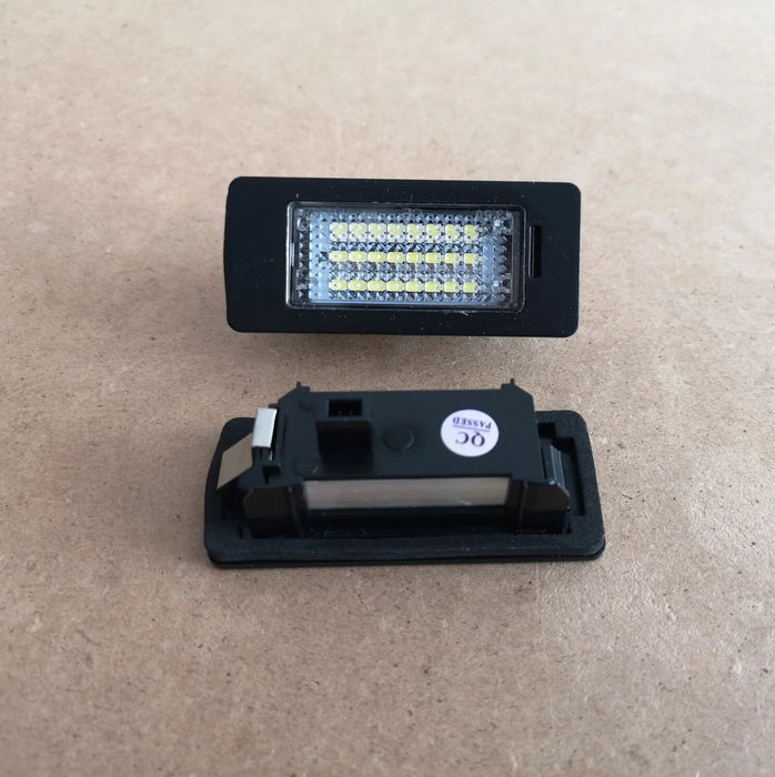 Set 2 lampi LED pentru numar auto, compatibil VW, fara eroare de bec ars, lumina alb-rece